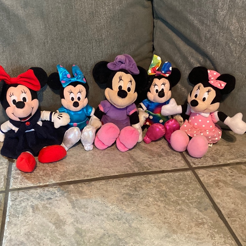 Bundle of 5 Minnie Mouse